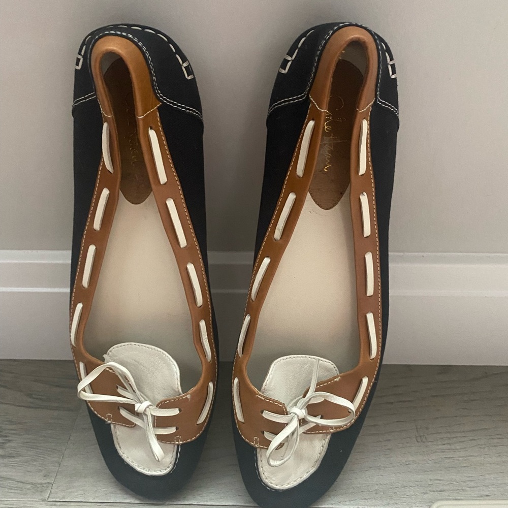 Cole Haan Nike Air Blue and Brown Flats with Classic Design